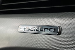 Valkoinen Audi A4 2016 kuva 29.