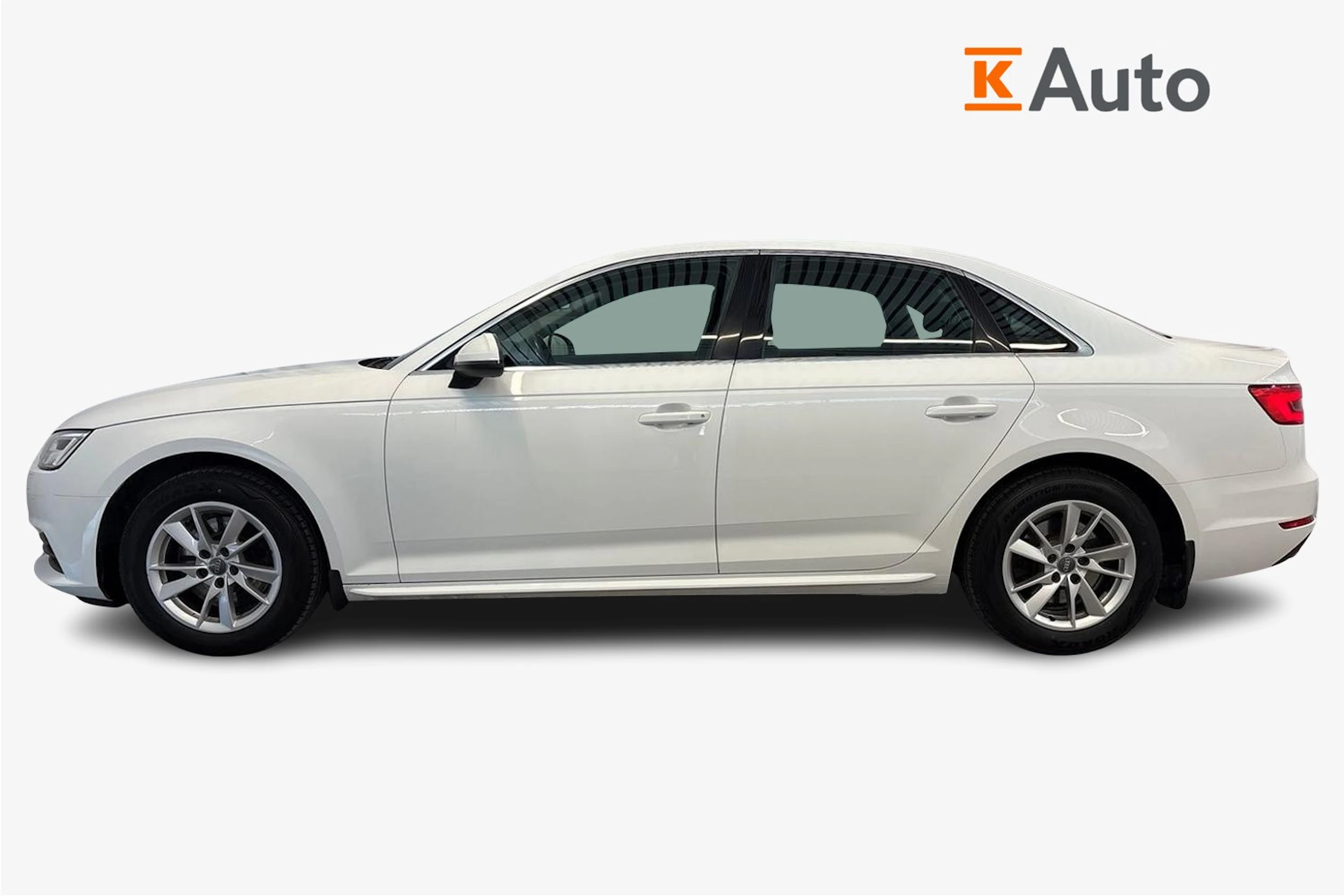 valkoinen Audi A4 2016 kuva 7.