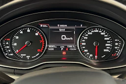 valkoinen Audi A4 2016 kuva 18.