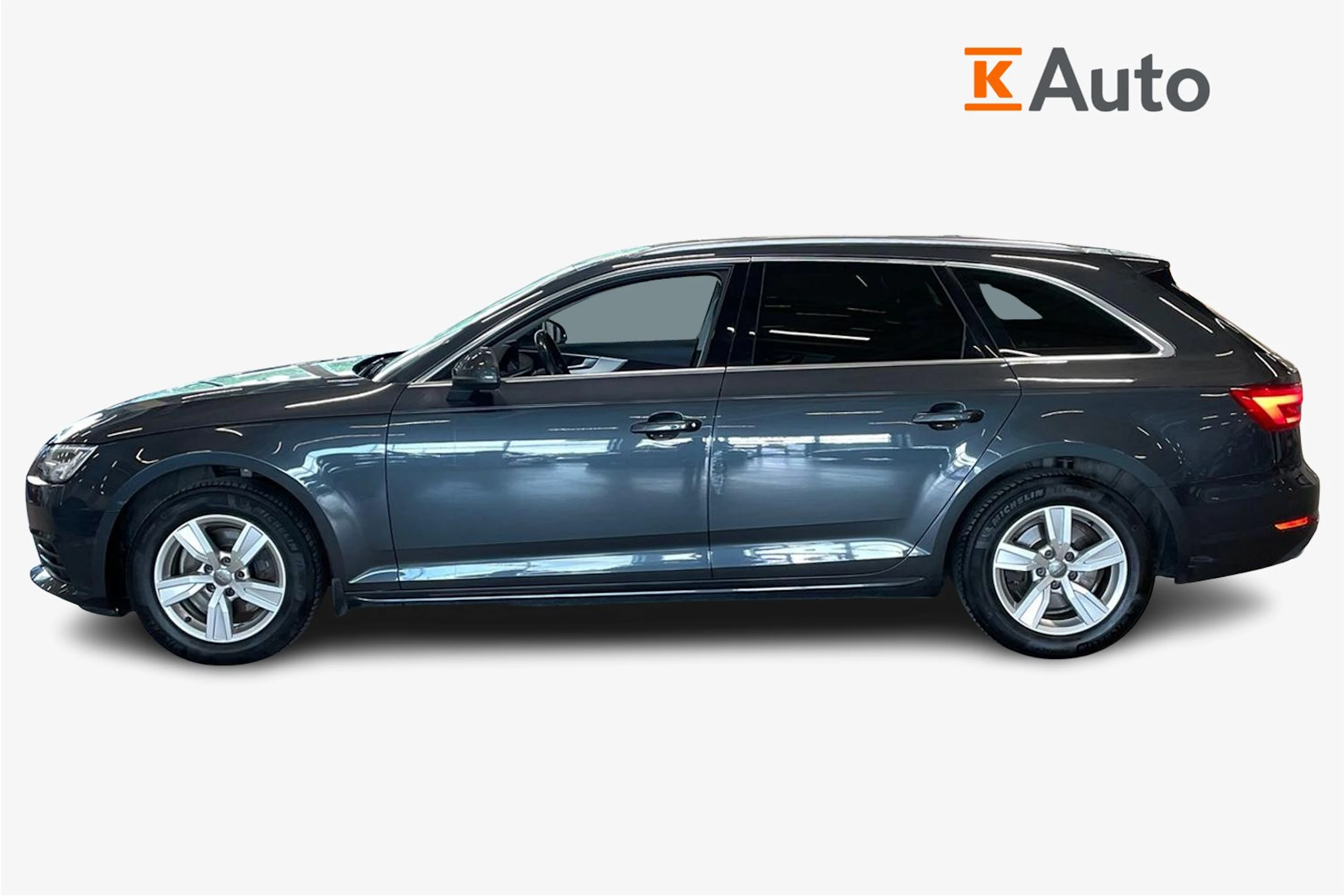 harmaa Audi A4 2016 kuva 5.