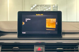 harmaa Audi A4 2016 kuva 19.