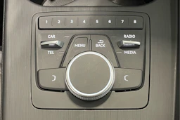 harmaa Audi A4 2016 kuva 23.