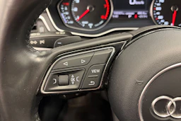 Harmaa Audi A4 2016 kuva 14.