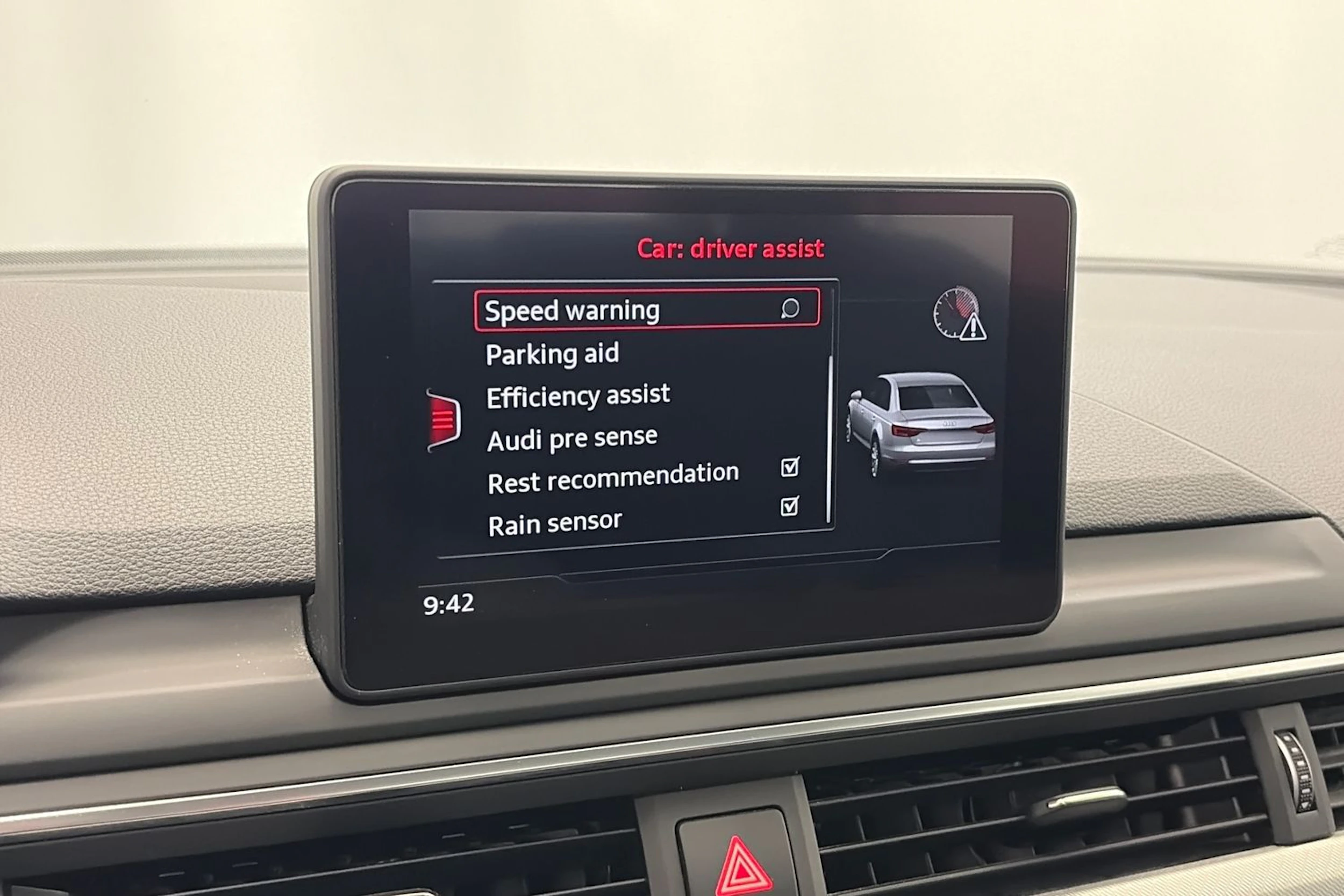 Harmaa Audi A4 2016 kuva 20.