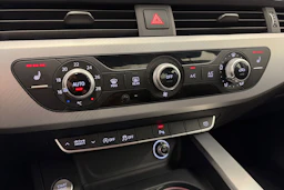 Harmaa Audi A4 2016 kuva 21.