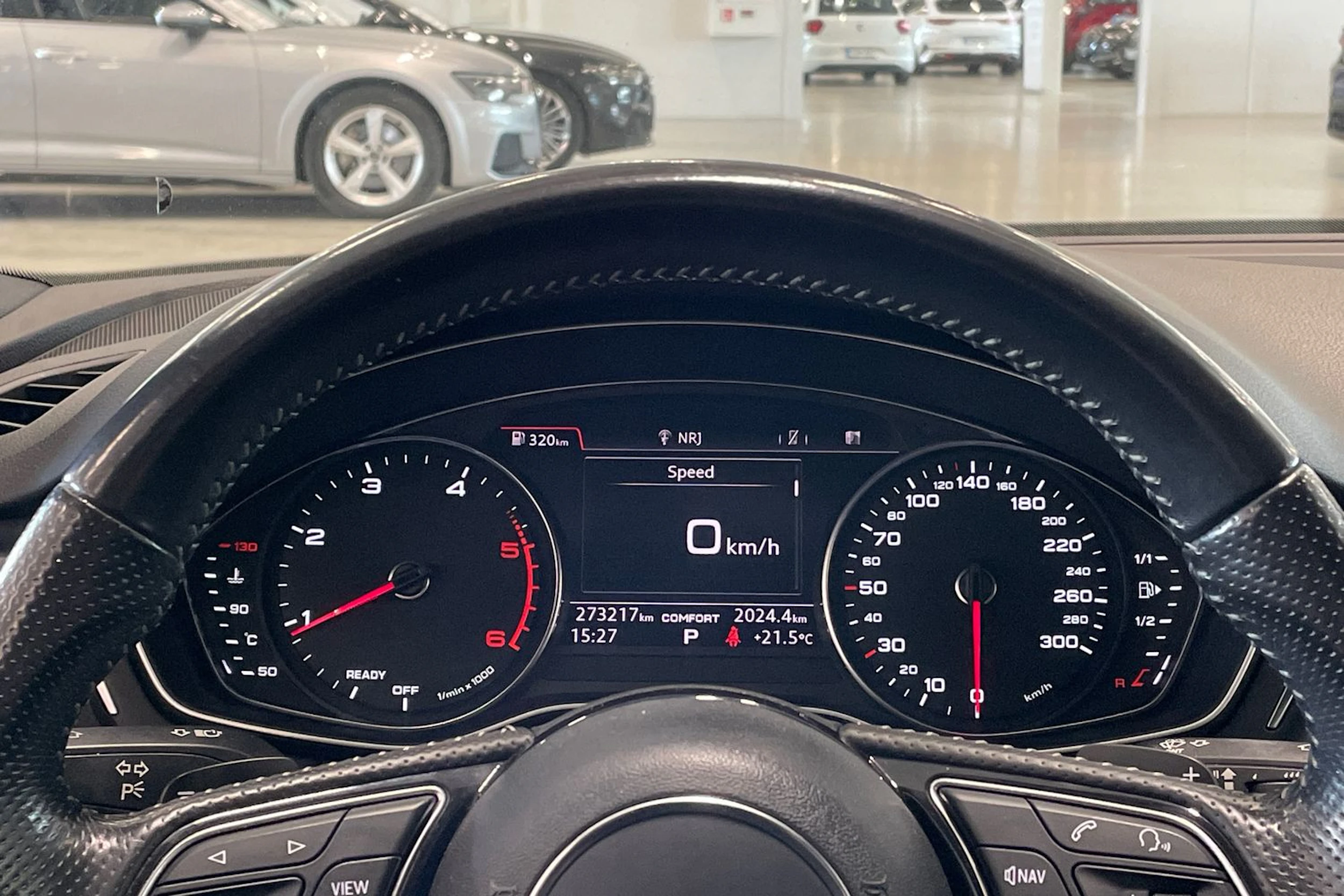 met. sininen Audi A4 2016 kuva 13.