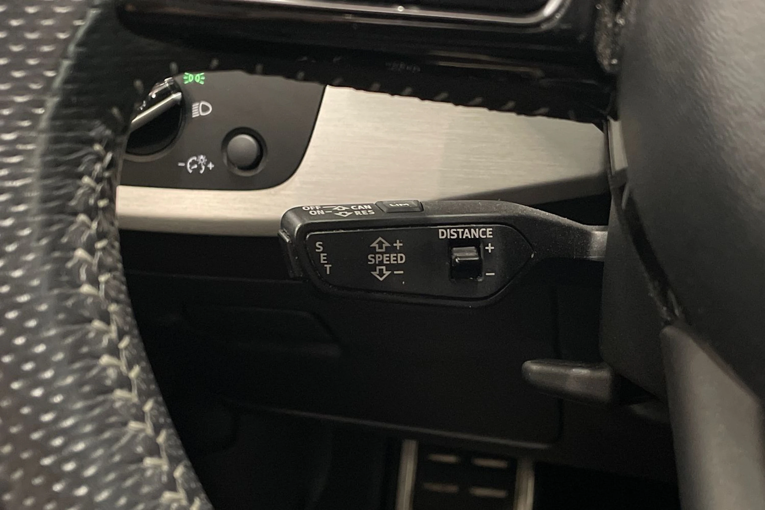 met. sininen Audi A4 2016 kuva 16.