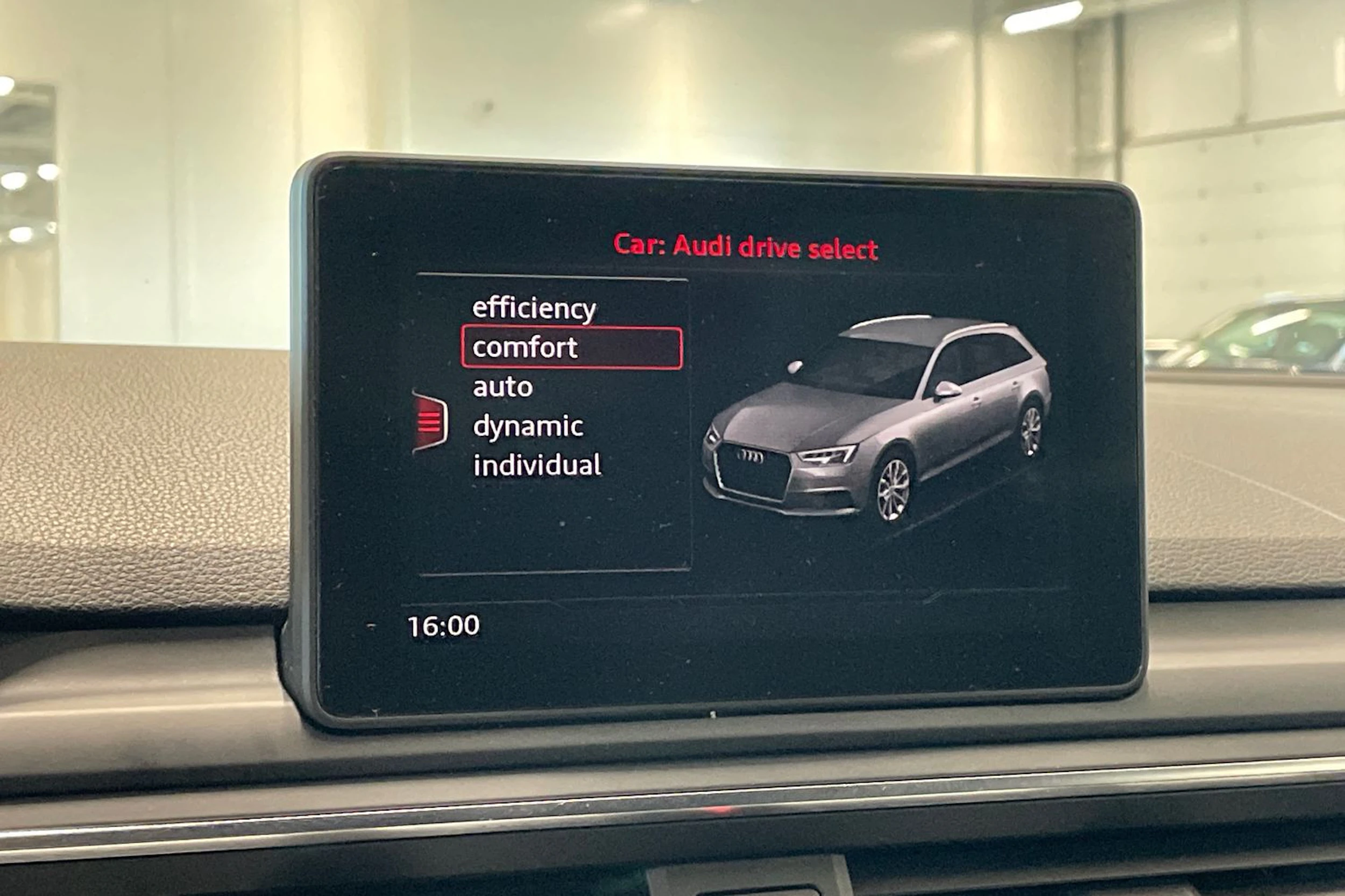met. sininen Audi A4 2016 kuva 20.