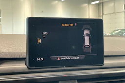 met. sininen Audi A4 2016 kuva 24.