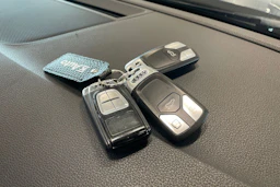 met. sininen Audi A4 2016 kuva 34.