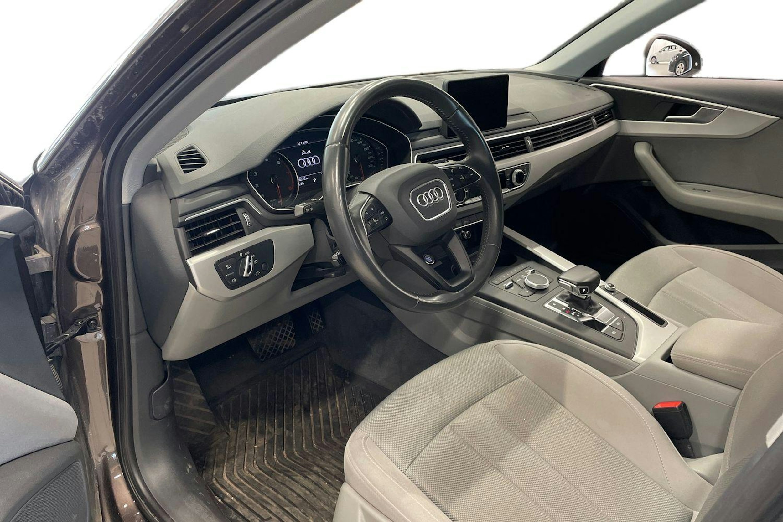 ruskea (beige) Audi A4 2016 kuva 3.