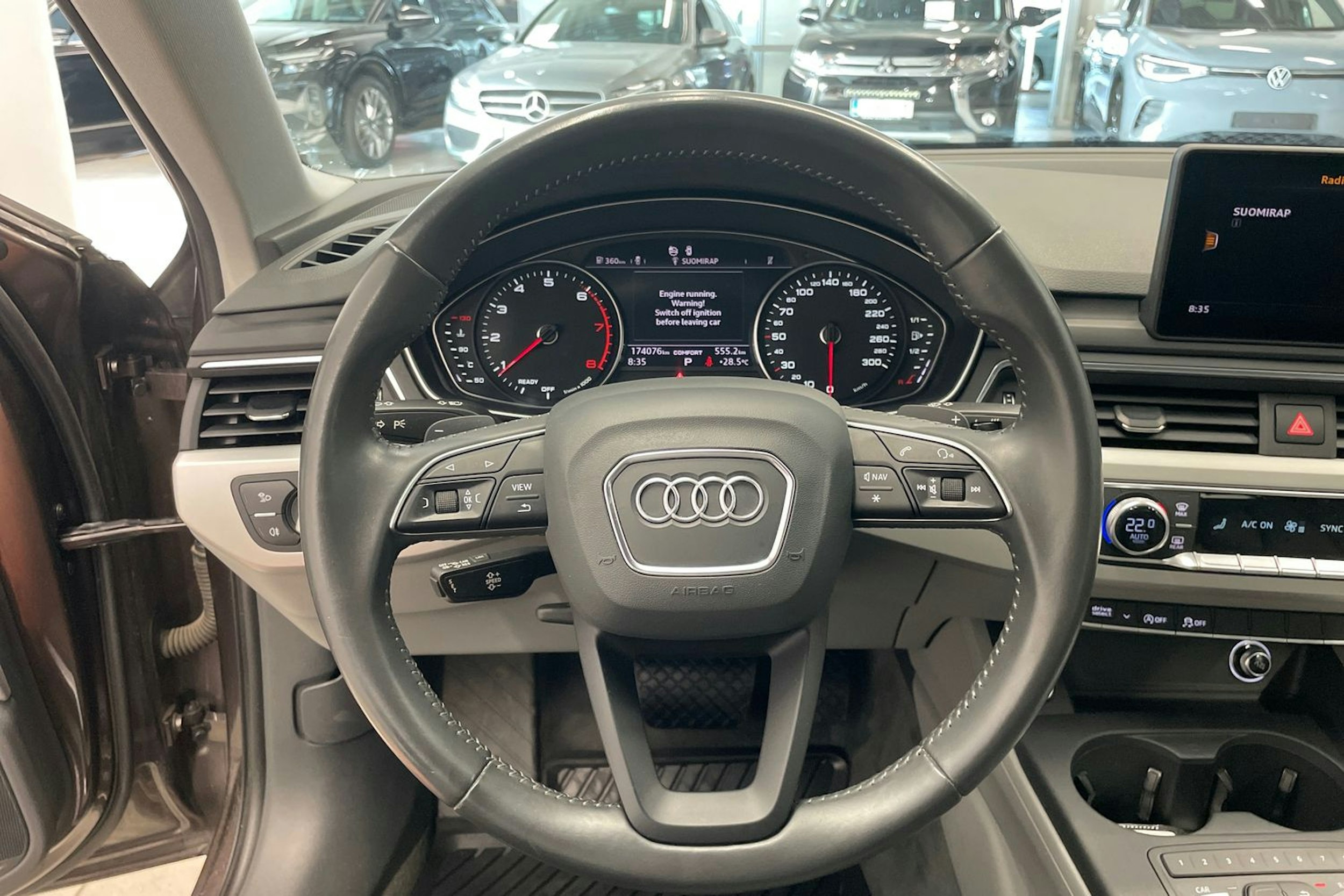 ruskea (beige) Audi A4 2016 kuva 11.
