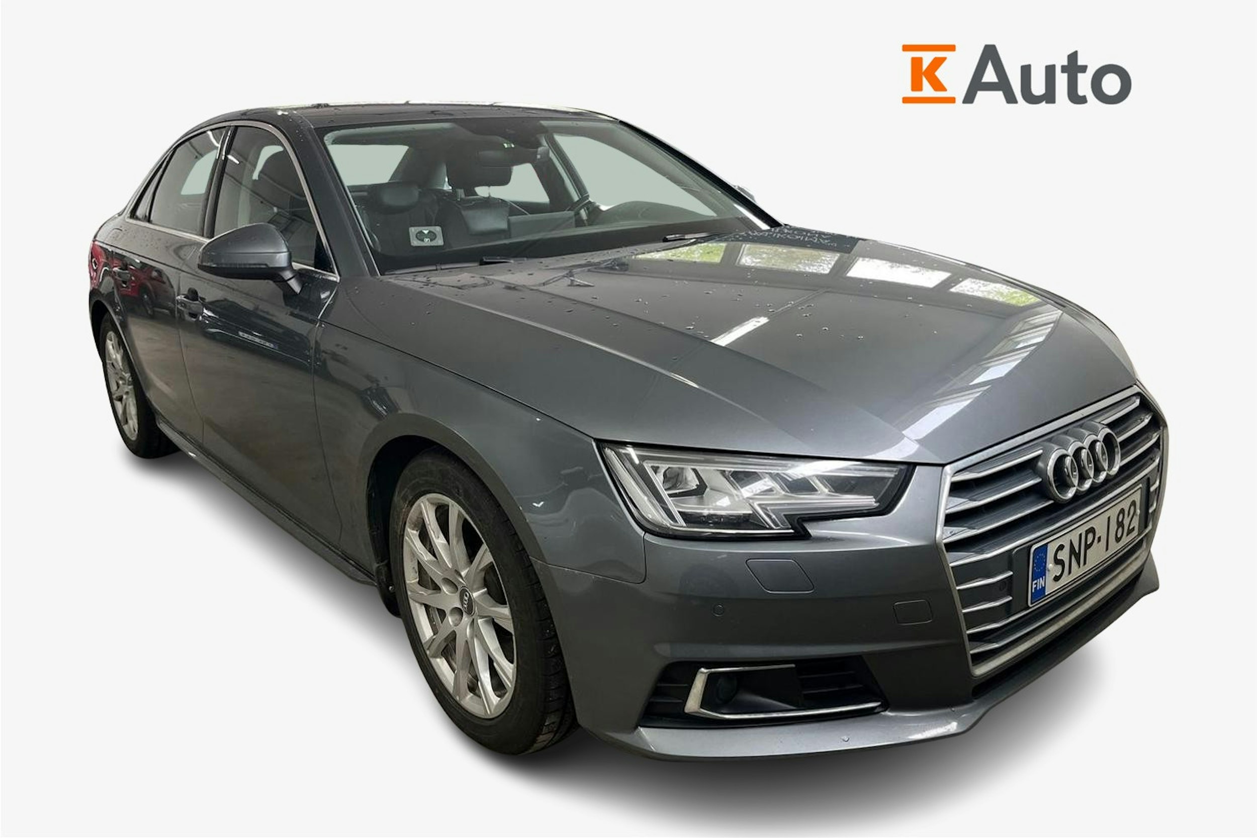 harmaa Audi A4 2016 kuva 1.