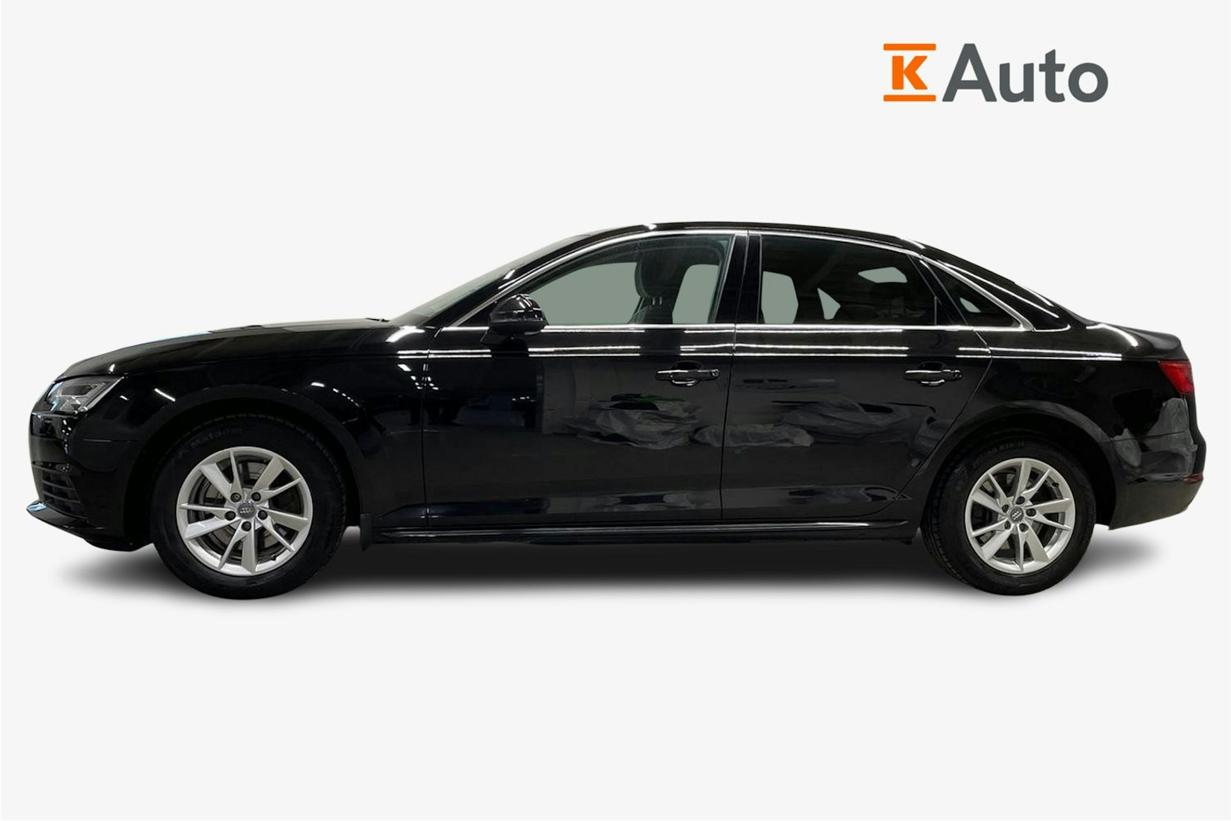 musta Audi A4 2017 kuva 6.