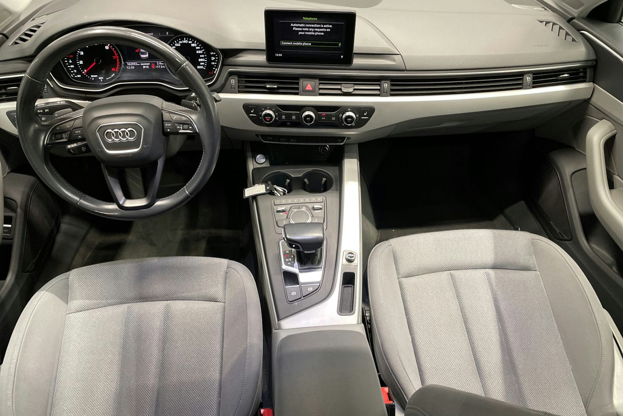 musta Audi A4 2017 kuva 9.