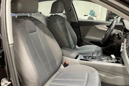 musta Audi A4 2017 kuva 26.