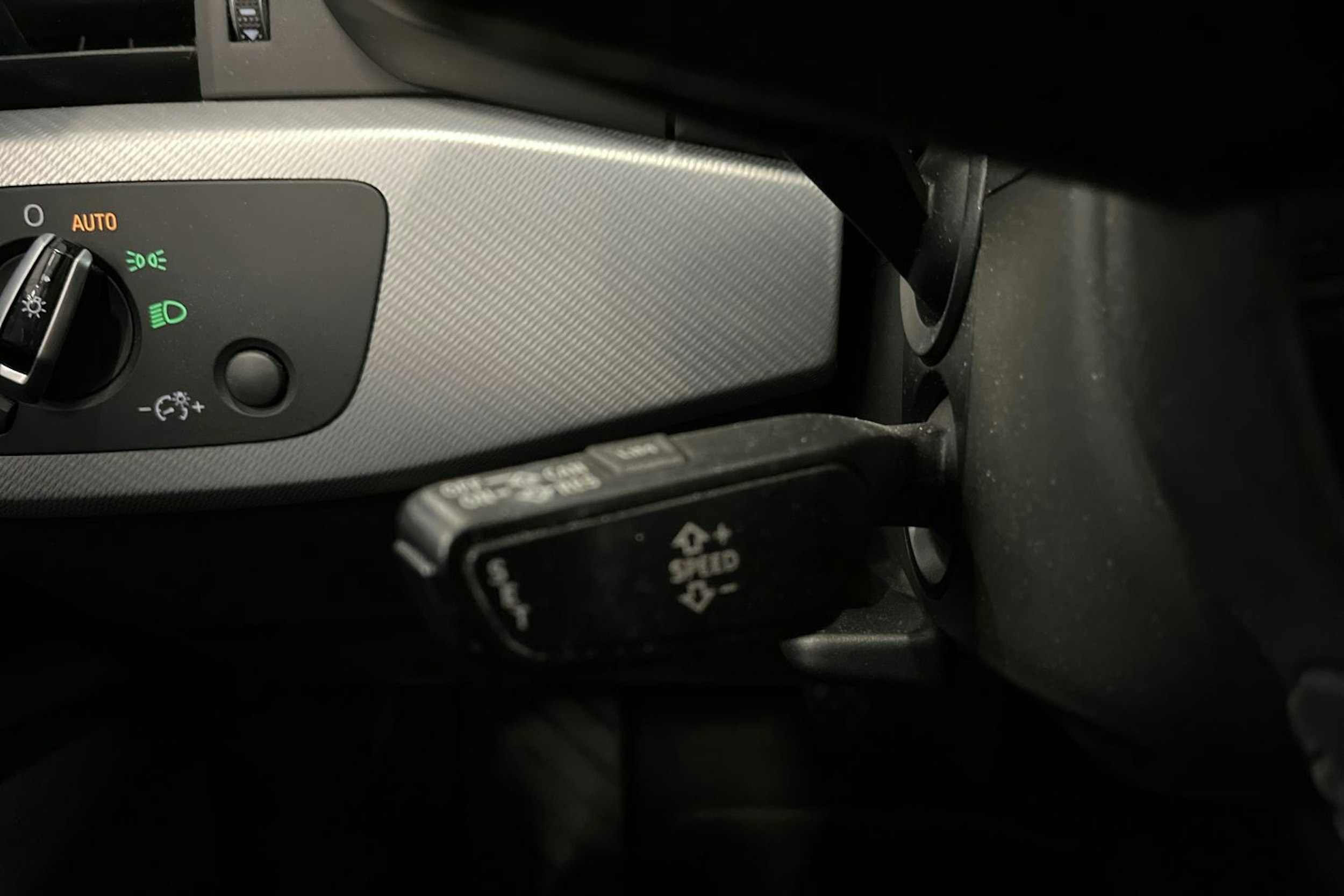 valkoinen Audi A4 2016 kuva 27.