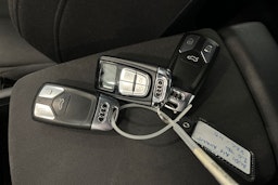 valkoinen Audi A4 2016 kuva 30.
