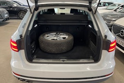 valkoinen Audi A4 2016 kuva 32.
