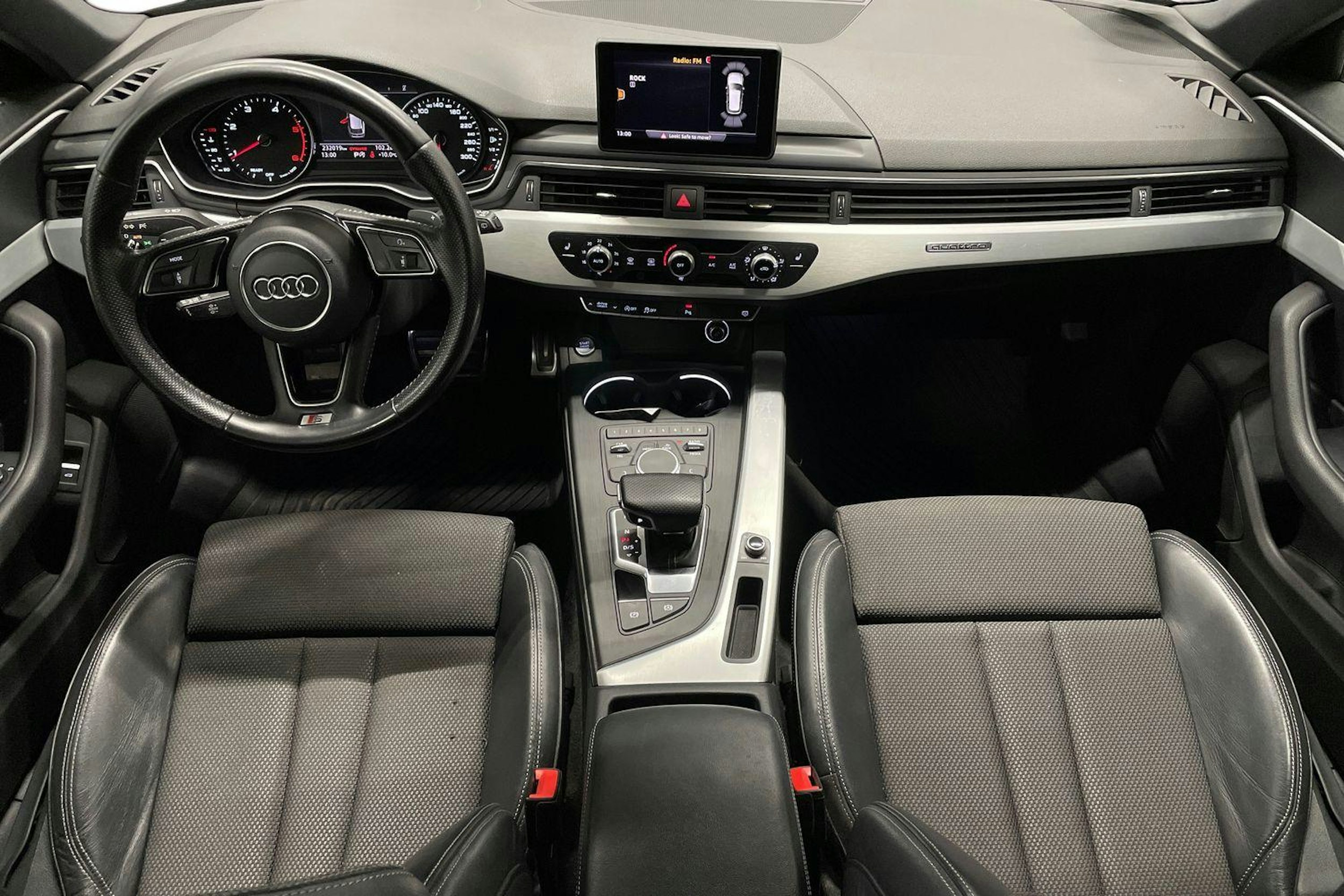 Harmaa Audi A4 2016 kuva 9.