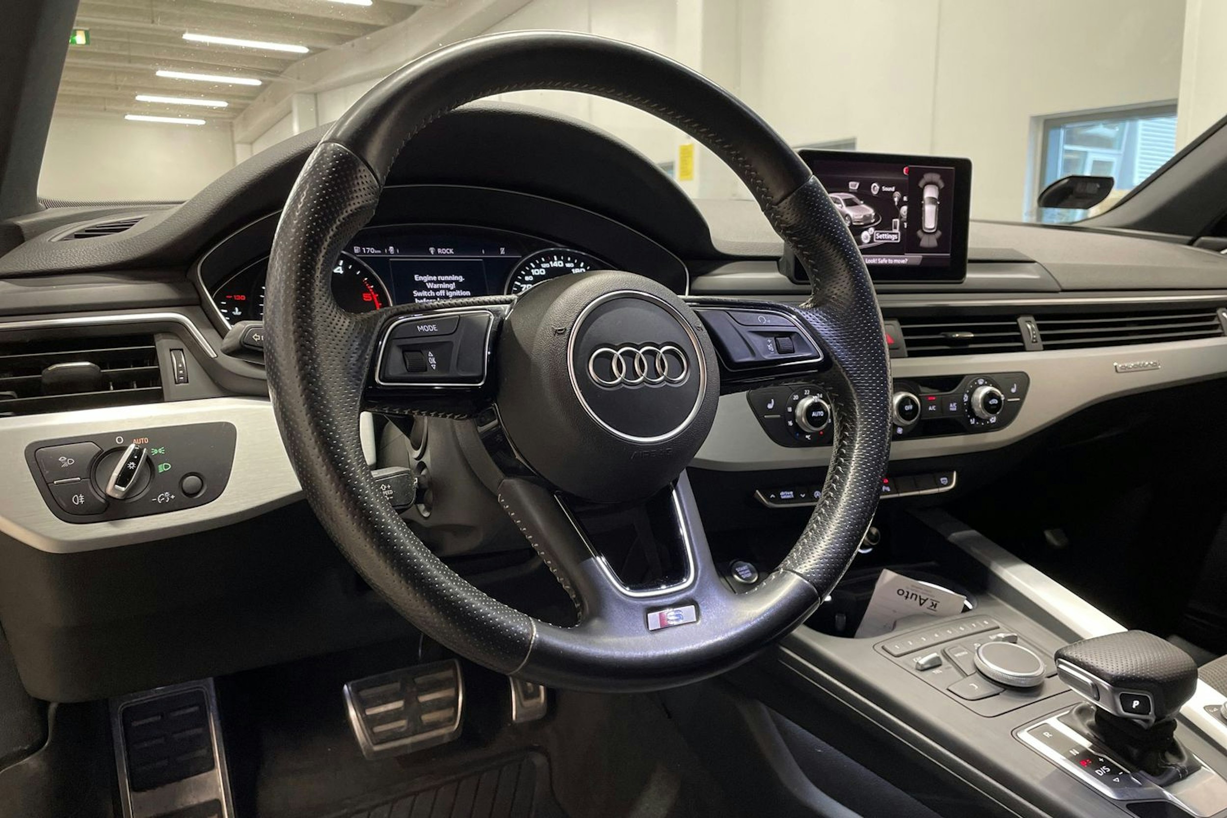 Harmaa Audi A4 2016 kuva 27.