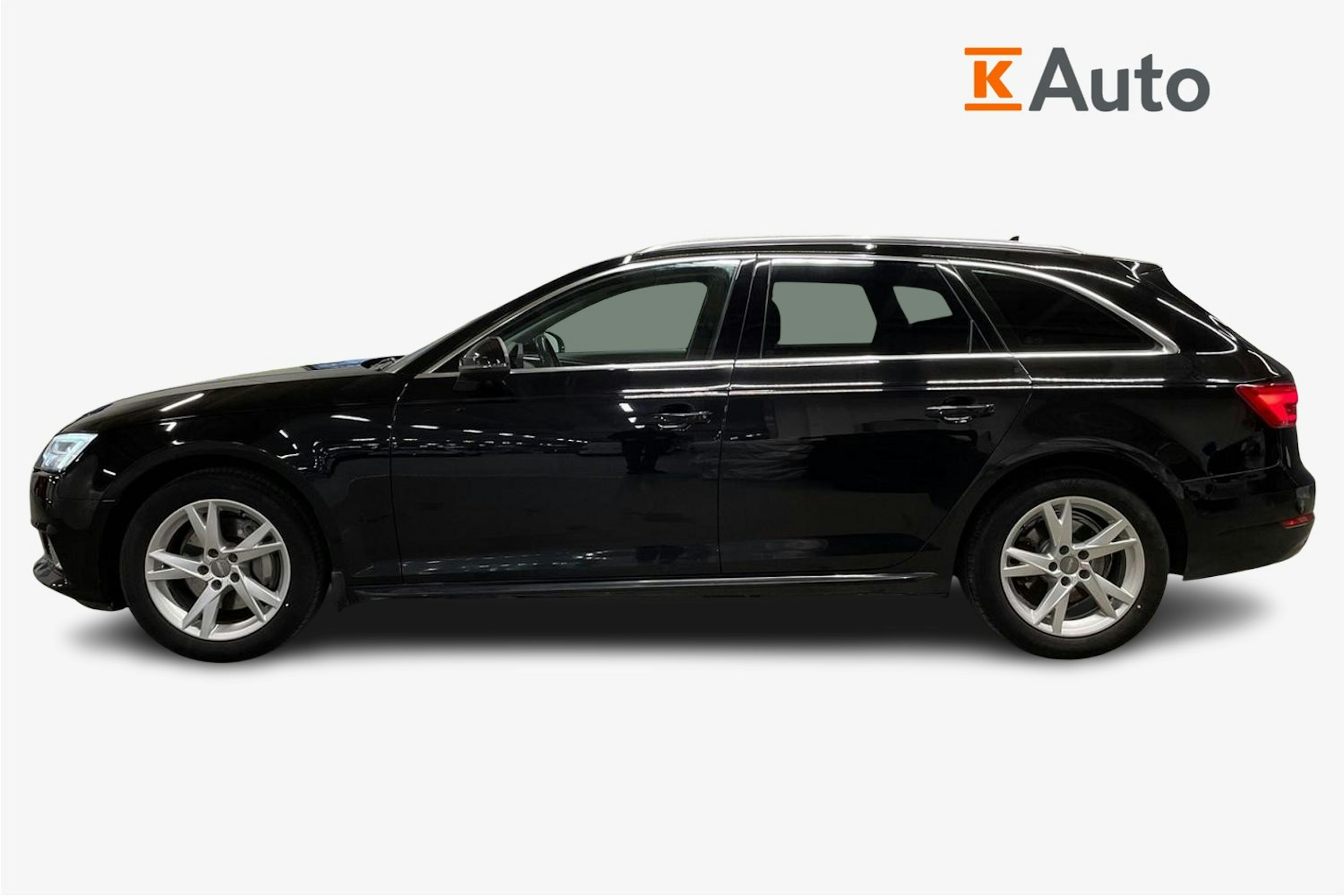 musta Audi A4 2016 kuva 6.