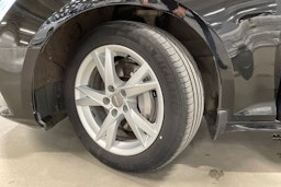 musta Audi A4 2016 kuva 13.