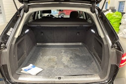 musta Audi A4 2016 kuva 15.