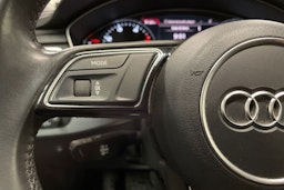 musta Audi A4 2016 kuva 25.