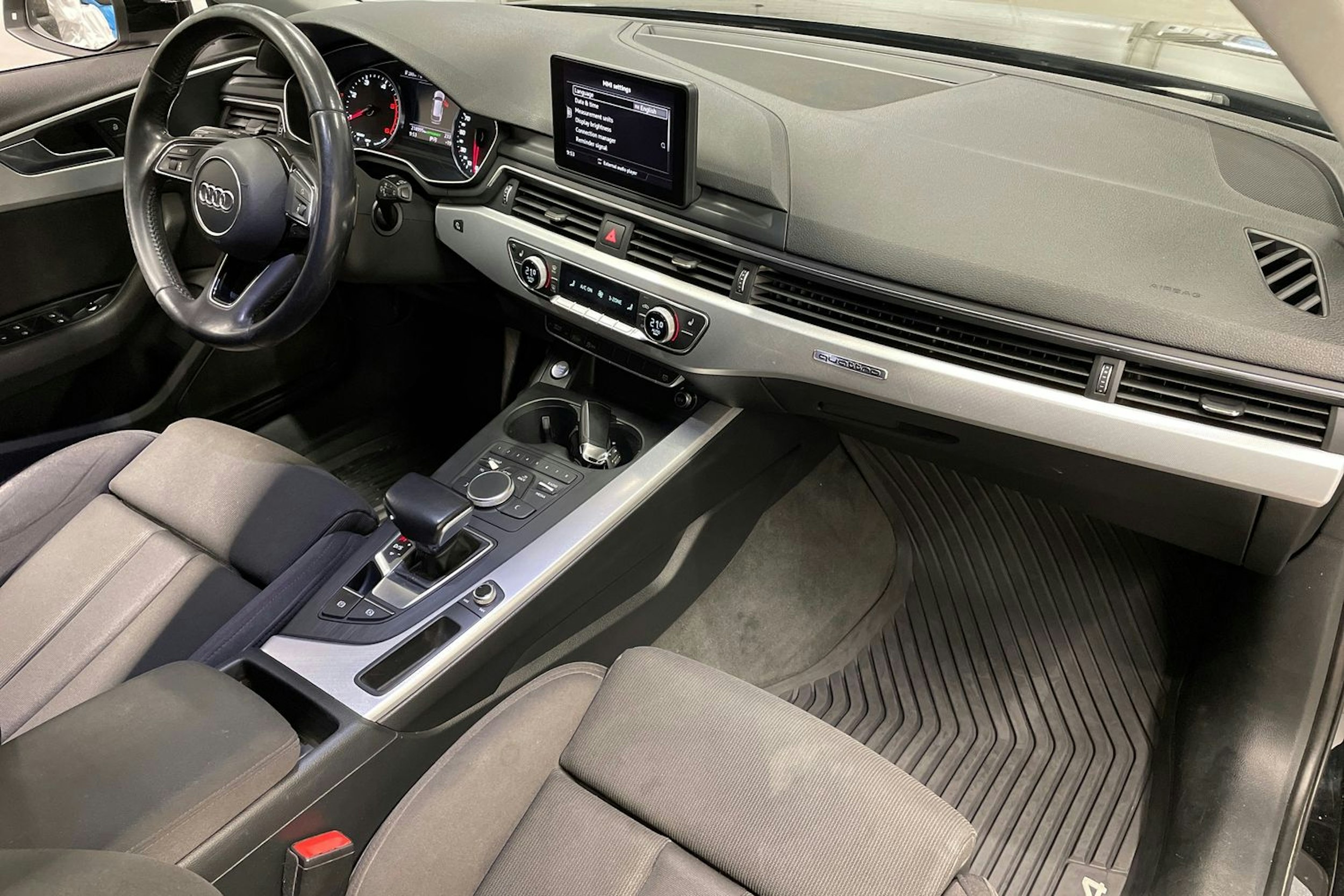 musta Audi A4 2016 kuva 29.