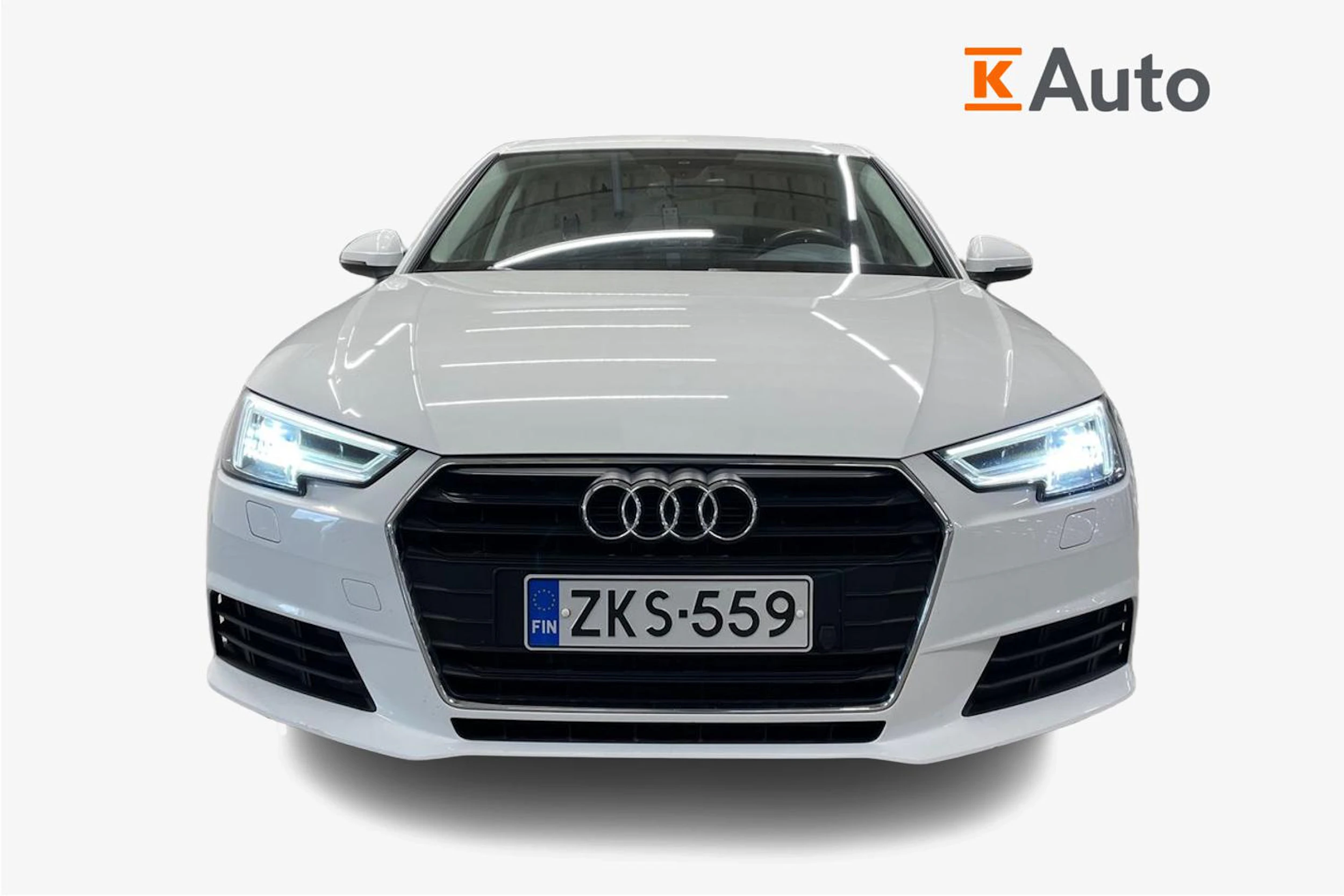 Valkoinen Audi A4 2016 kuva 5.