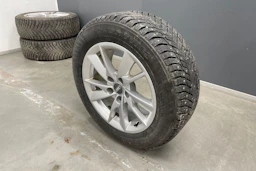Valkoinen Audi A4 2016 kuva 15.