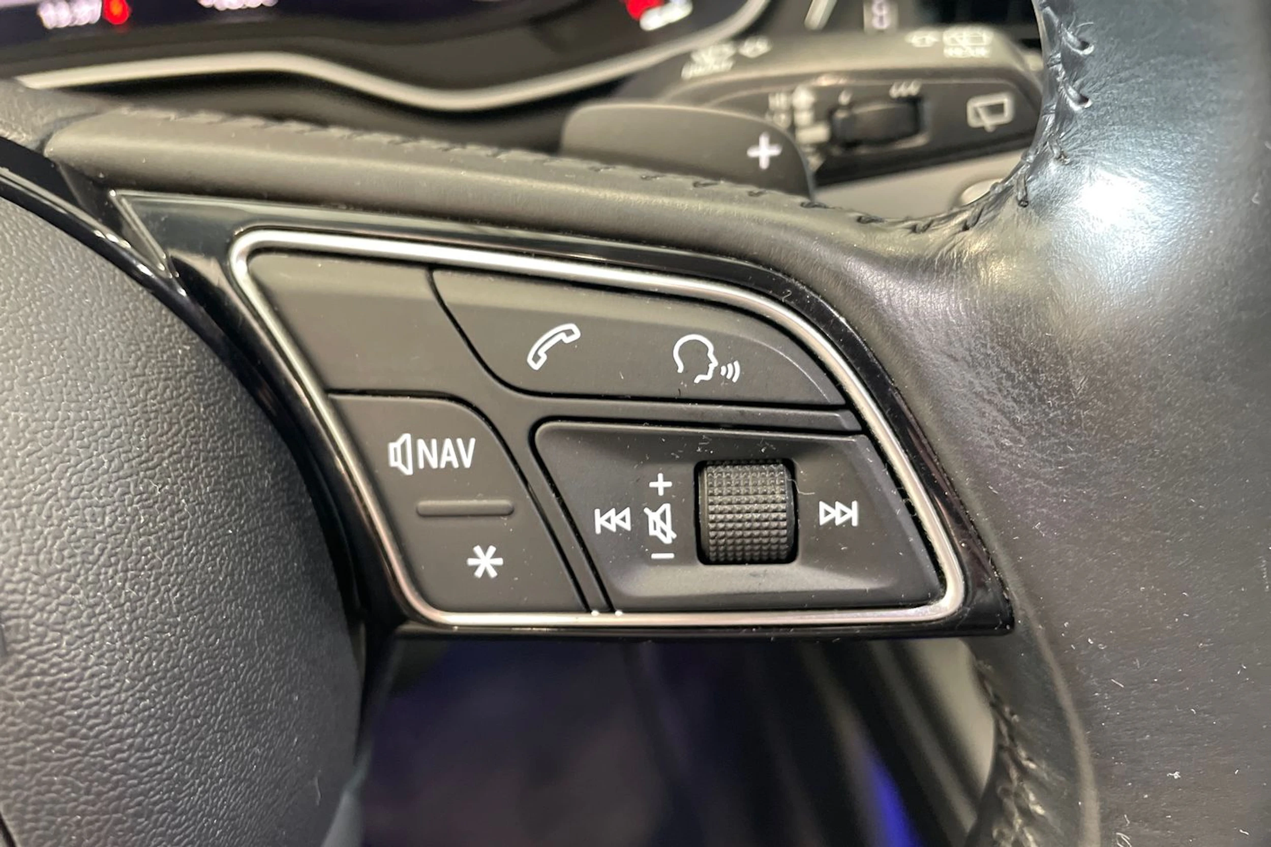 vihreä Audi A4 2016 kuva 14.
