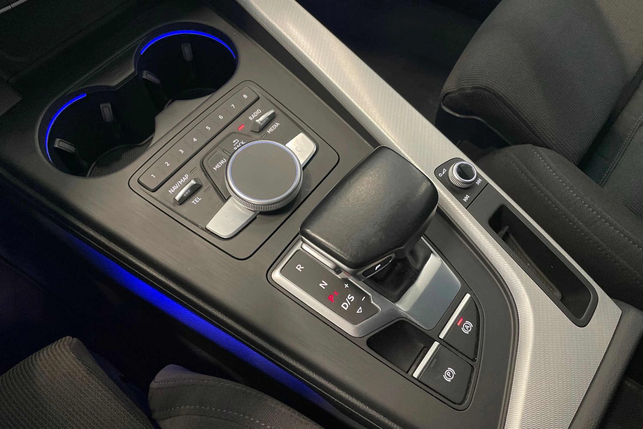 vihreä Audi A4 2016 kuva 29.