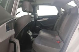 valkoinen Audi A4 2017 kuva 10.