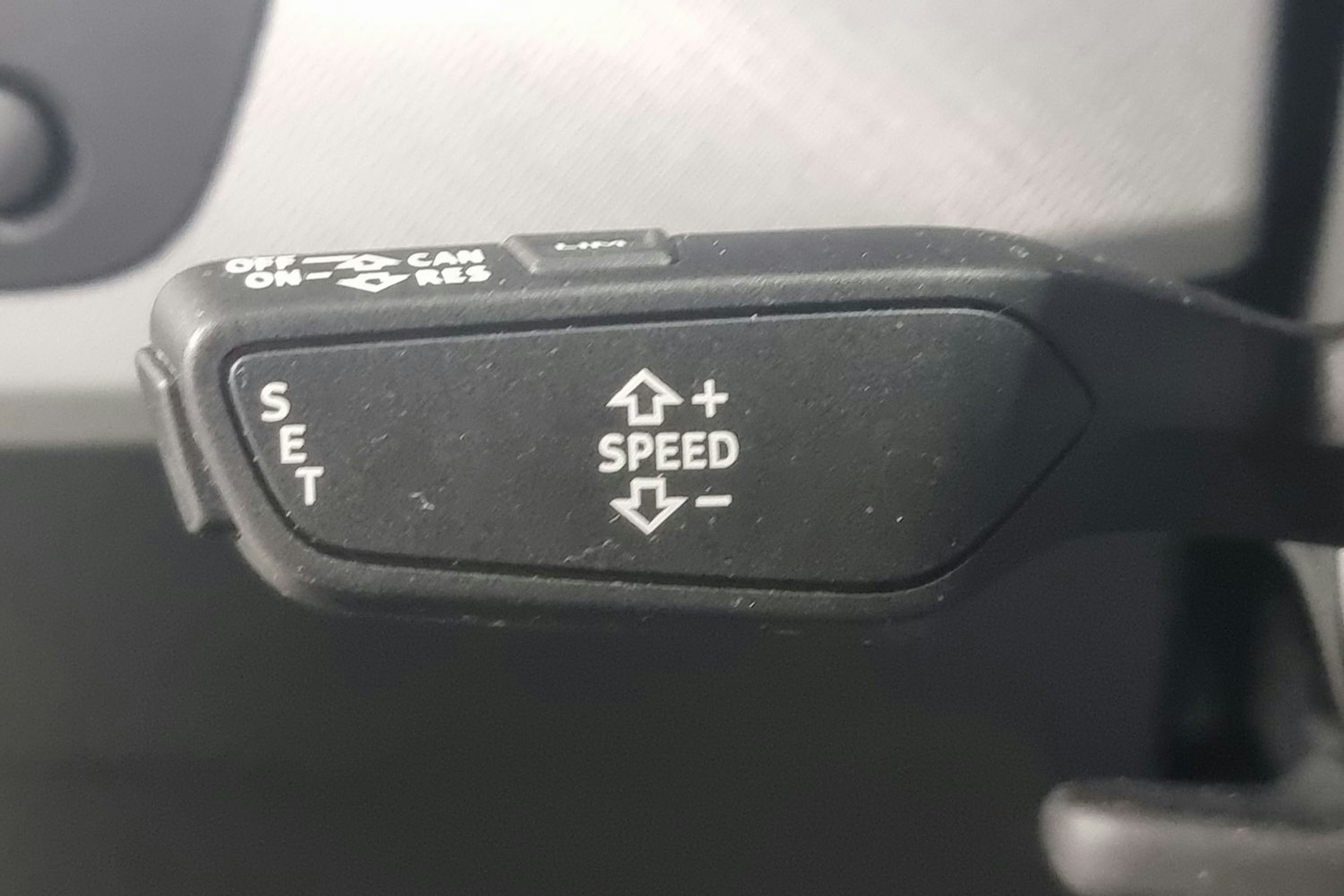 valkoinen Audi A4 2017 kuva 18.