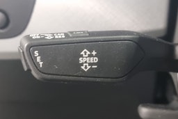 valkoinen Audi A4 2017 kuva 18.