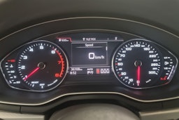 valkoinen Audi A4 2017 kuva 19.