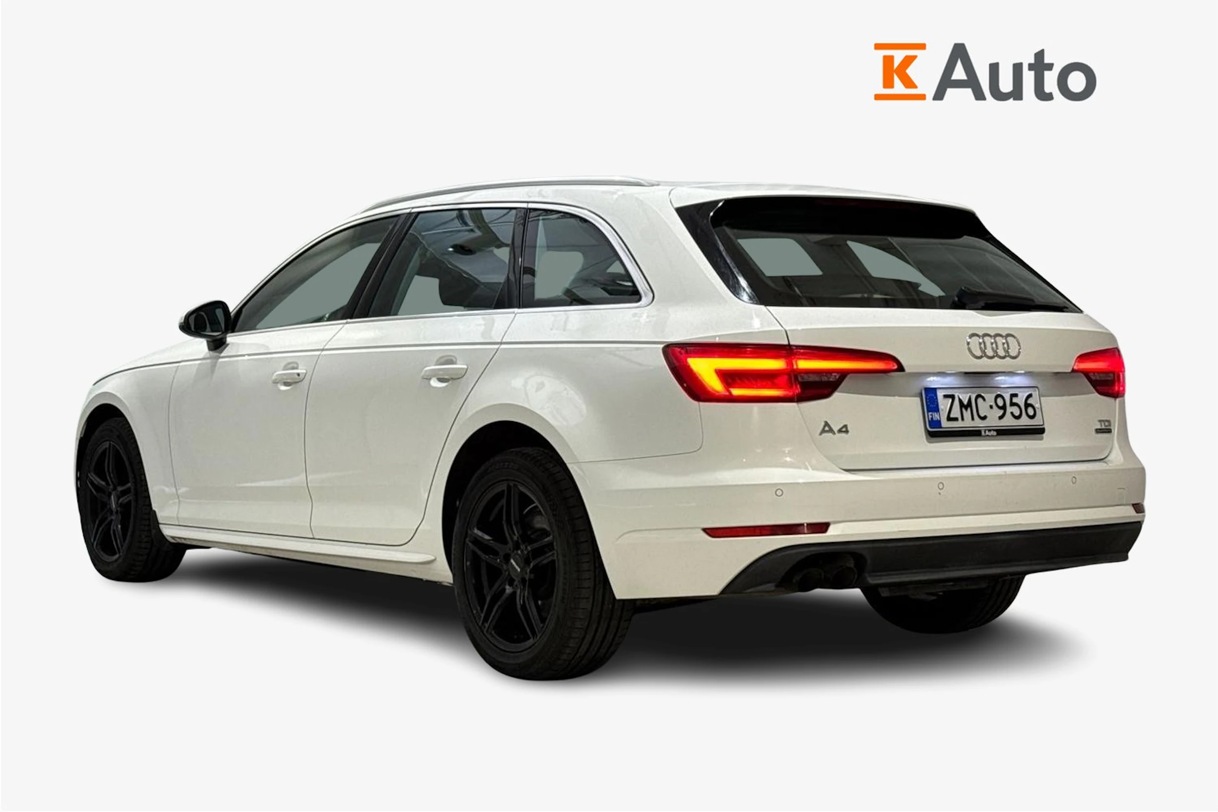 valkoinen Audi A4 2016 kuva 3.