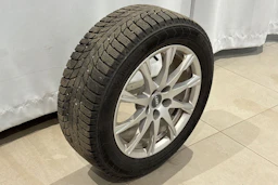 valkoinen Audi A4 2016 kuva 15.