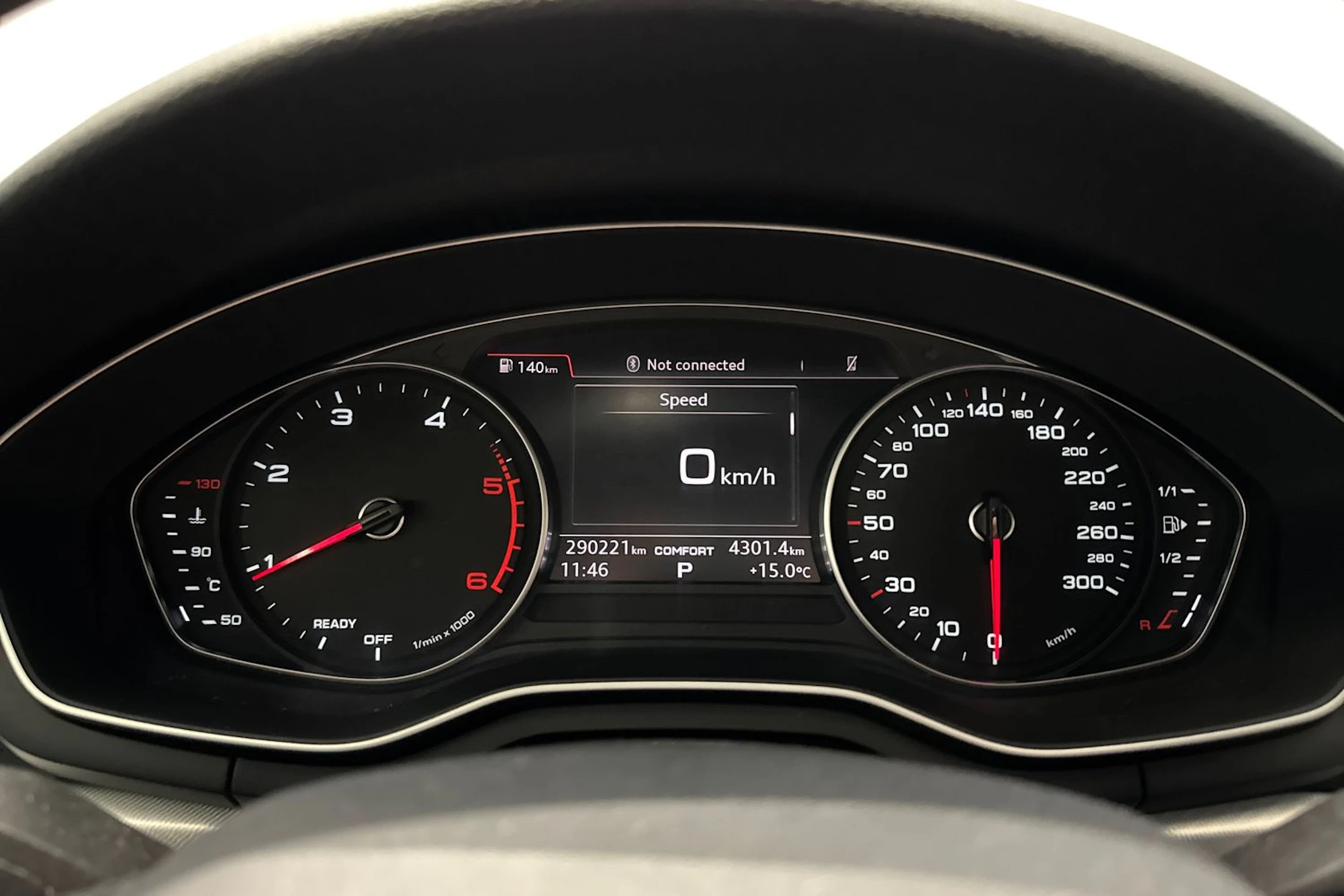 valkoinen Audi A4 2016 kuva 20.