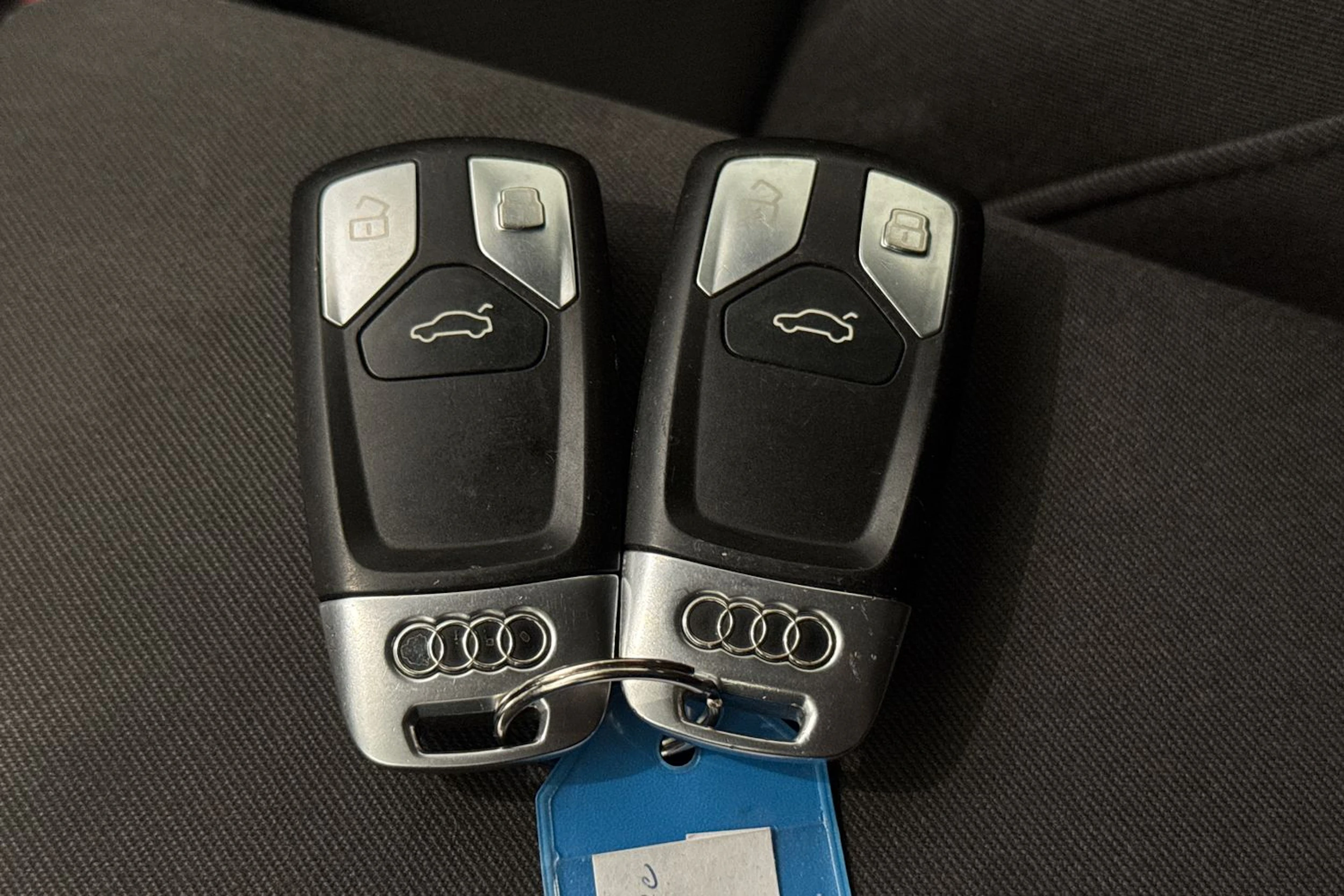 valkoinen Audi A4 2016 kuva 27.