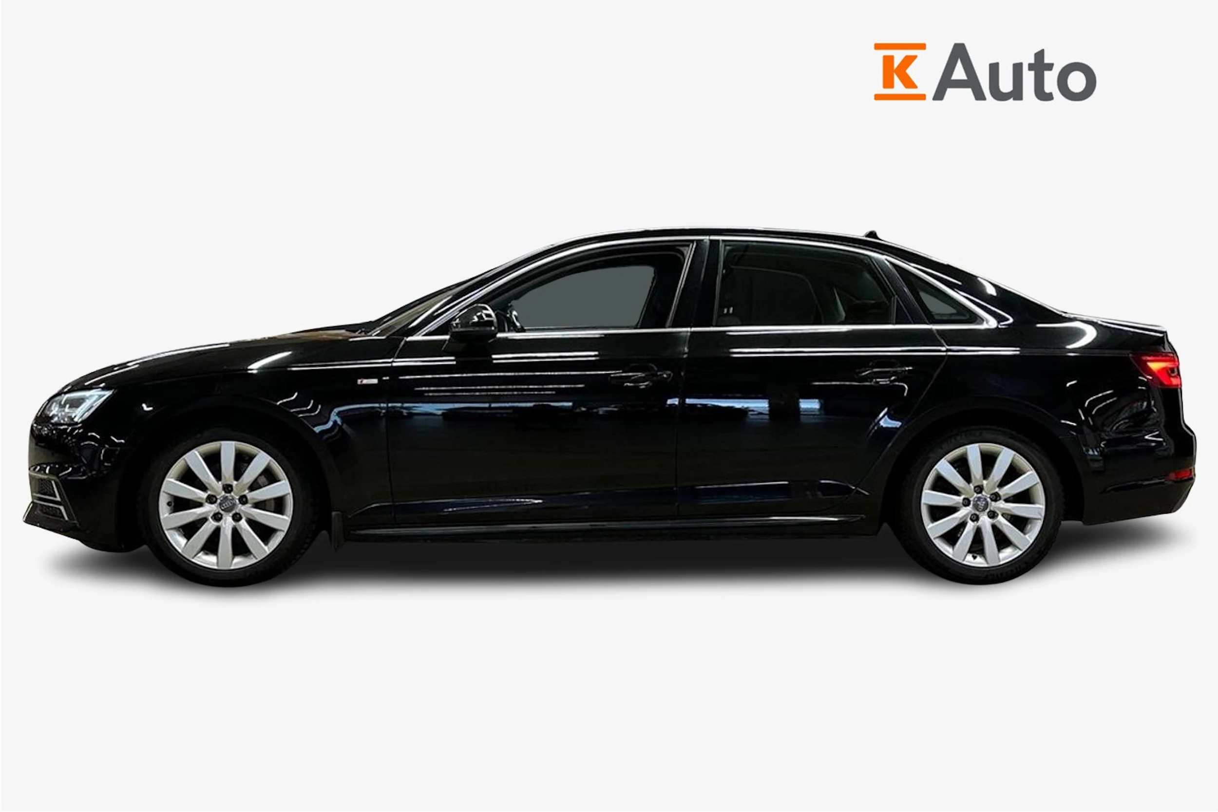 musta Audi A4 2017 kuva 5.