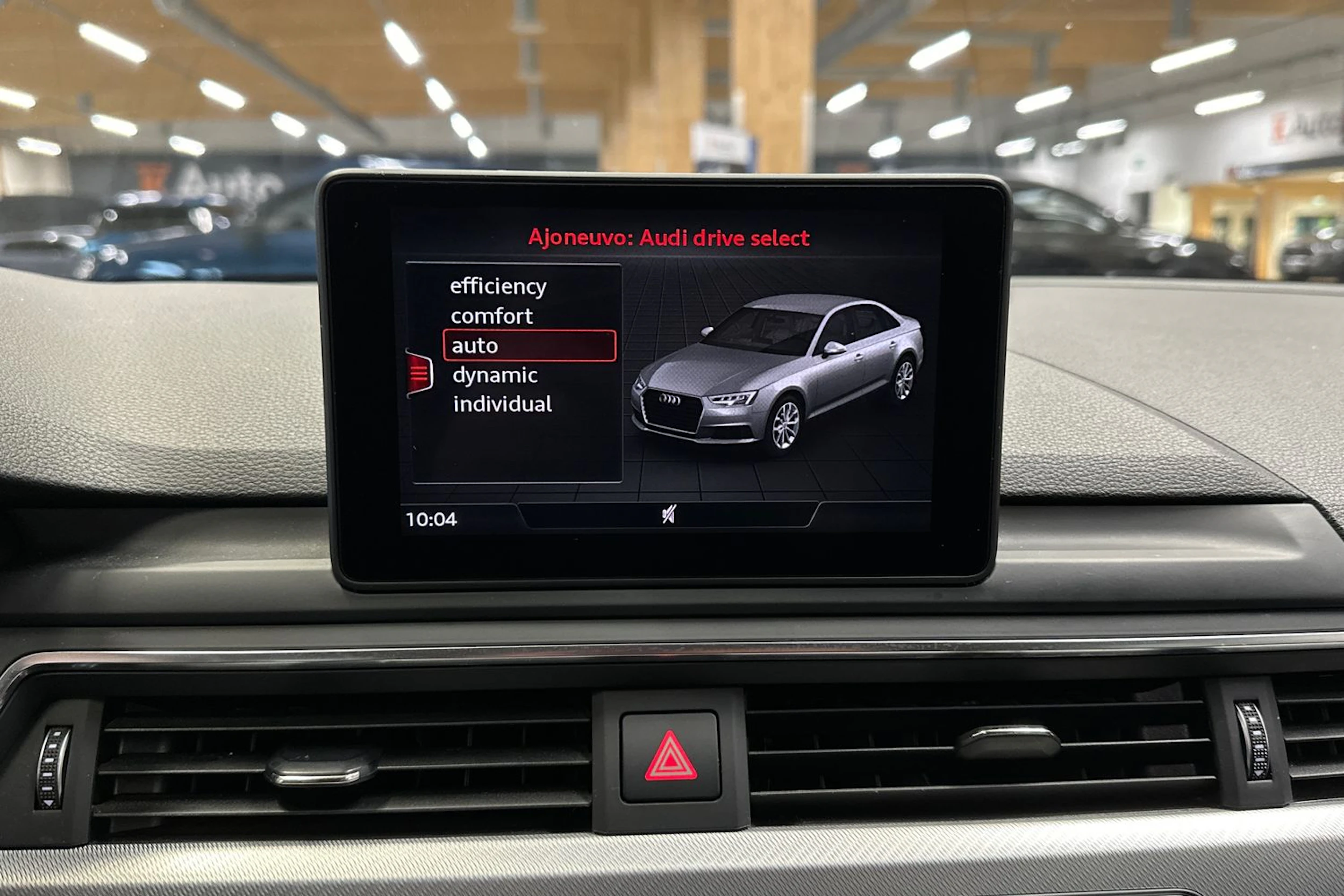 musta Audi A4 2017 kuva 15.