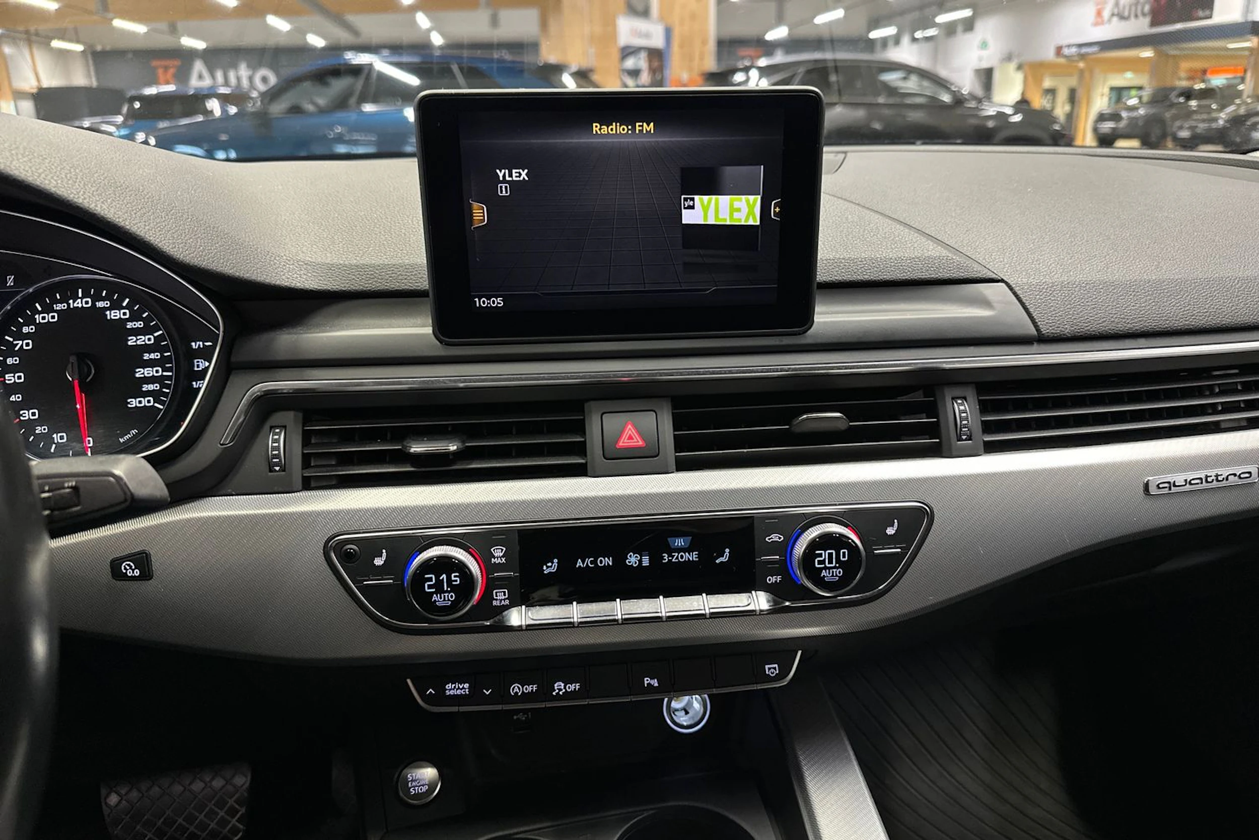 musta Audi A4 2017 kuva 18.