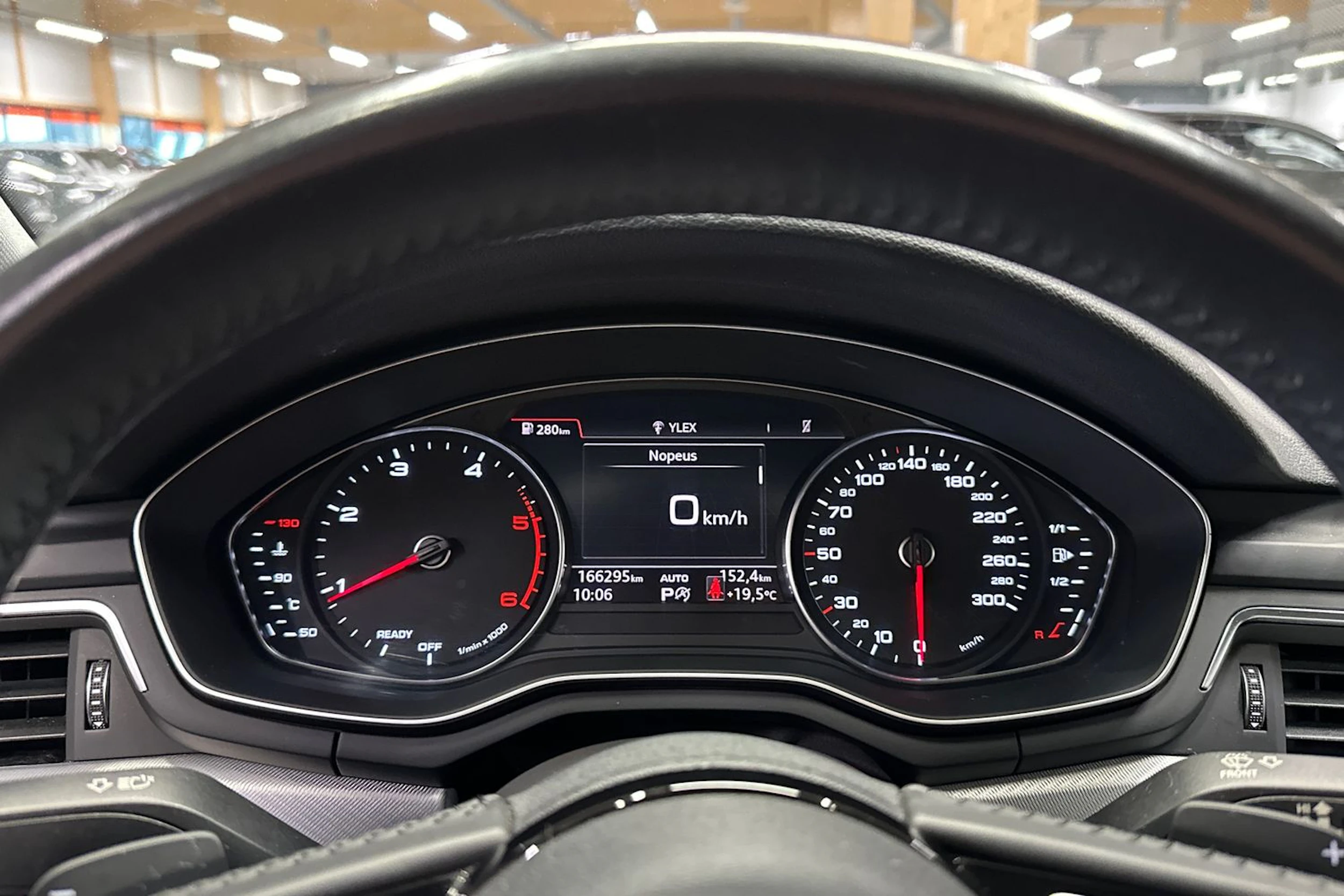 musta Audi A4 2017 kuva 22.