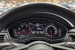 musta Audi A4 2017 kuva 22.