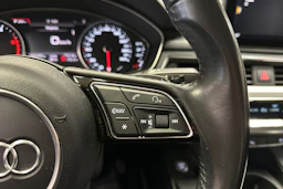 musta Audi A4 2017 kuva 24.