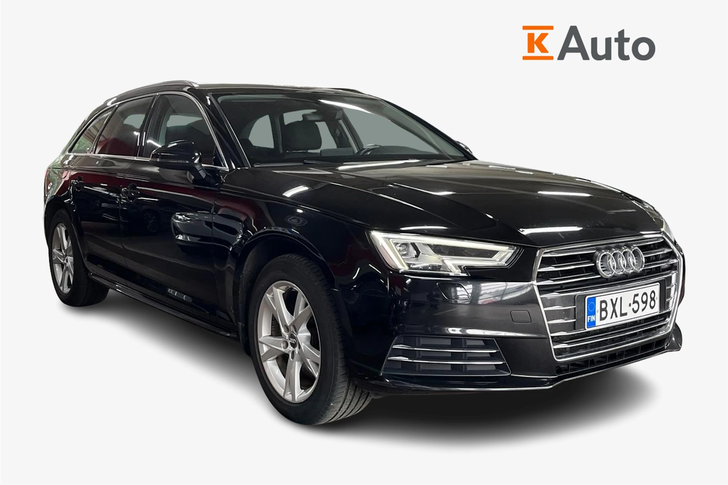 Musta Audi A4 2017 kuva 1.