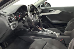 Musta Audi A4 2017 kuva 6.